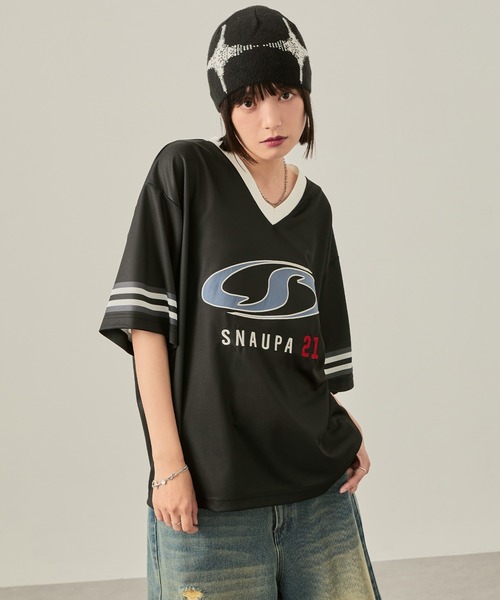 Snap club(スナップクラブ)の「【Snap club】ゲームデザインロゴ刺繍ホッケーTシャツ(Tシャツ/カットソー・レディース・ブラック/ネイビー・M/L)」の7枚目の写真