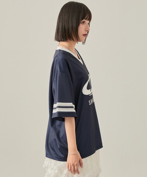Snap club(スナップクラブ)の「【Snap club】ゲームデザインロゴ刺繍ホッケーTシャツ(Tシャツ/カットソー・レディース・ブラック/ネイビー・M/L)」の20枚目の写真