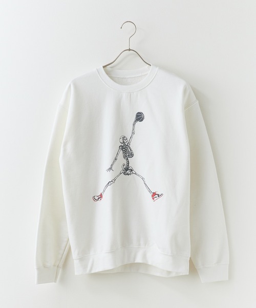 THRIFTY LOOK(スリフティールック)の「THRIFTY LOOK / スリフティールック JUMP SKULL CREW SWEAT クルーネック スウェット トレーナーメンズ 秋物 秋服 2026年秋冬(スウェット・メンズ・アッシュ/ブラック/ホワイト・XL/M/S/L)」の4枚目の写真