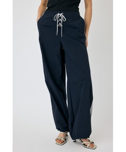 MOUSSY（マウジー）の「SHEER PANEL LACE UP パンツ（カーゴパンツ・レディース・ダークネイビー/オフホワイト/グレー・1/2）」の3枚目の写真