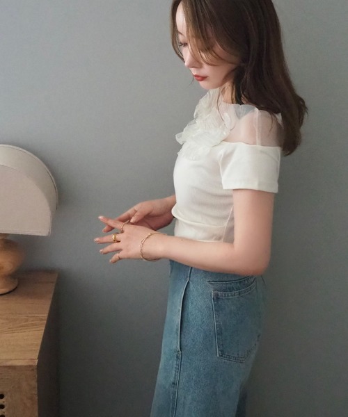 LAULEN（ローレン）の「flower motif sheer tops /異素材 フラワー モチーフ  半袖 トップス（Tシャツ/カットソー・レディース・アイボリー・FREE）」の10枚目の写真