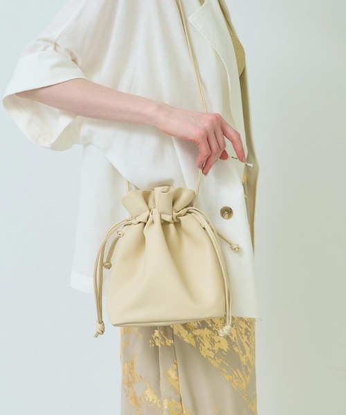 Settimissimo（セッティミッシモ）の「2WAY巾着ショルダーバッグ（ショルダーバッグ・レディース・ブラック系その他/ブラック/アイボリー・FREE）」の4枚目の写真