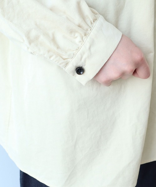 bulle de savon（ビュルデサボン）の「21Wシャツコール　角衿ギャザーブラウス（シャツ/ブラウス・レディース・キナリ/ブルー/チャコールグレー・FREE）」の16枚目の写真