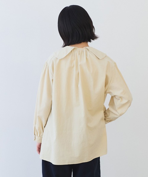 bulle de savon（ビュルデサボン）の「21Wシャツコール　角衿ギャザーブラウス（シャツ/ブラウス・レディース・キナリ/ブルー/チャコールグレー・FREE）」の8枚目の写真