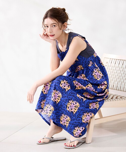 coen（コーエン）の「【スザンヌさんコラボ】Suuバティック柄キャミサロペット（サロペット/オーバーオール・レディース・コバルトブルー/オレンジ・M/L）」の3枚目の写真
