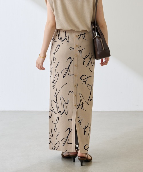 COLLAGE GALLARDAGALANTE（コラージュガリャルダガランテ）の「【OT】センターボタンニットスカート（スカート・レディース・ベージュ/ネイビー/パープル・FREE）」の8枚目の写真