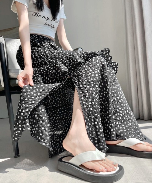 【25ss】新品アカネウツノミヤ　花柄スリット入りマキシスカート 新品 花柄 マキシスカート ロングスカート ボヘミアン
