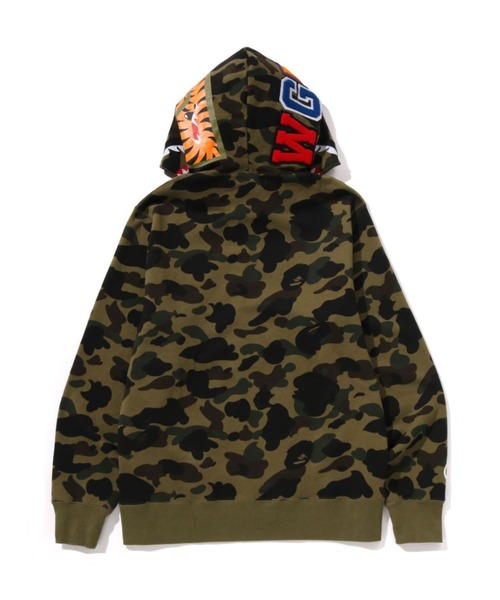 1ST CAMO SHARK FULL ZIP HOODIE（パーカー）｜A BATHING APE