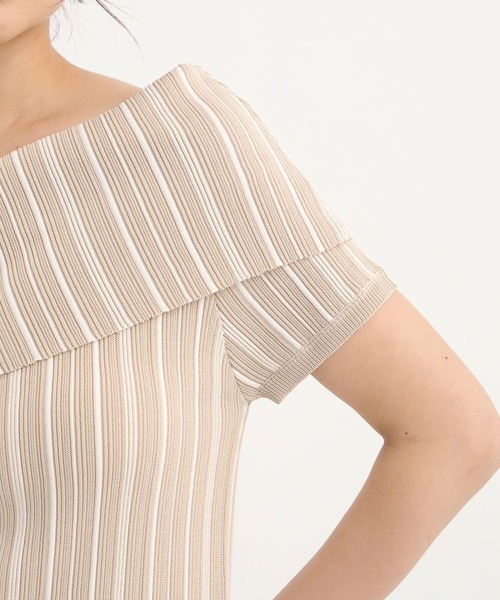 Andemiu（アンデミュウ）の「ストライプオフショルニット574987（ニット/セーター・レディース・ブラック/ベージュ・FREE）」の16枚目の写真