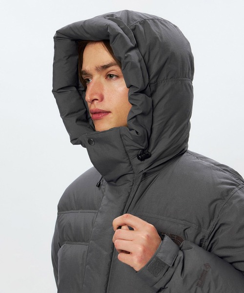 THE NORTH FACE(ザノースフェイス)の「THE NORTH FACE Alteration Baffs Jacket / ザ・ノース・フェイス オルタレーション バフズ ジャケット(ダウンジャケット/コート・メンズ・グレー/ブラック/ベージュ・S/M/L/XL)」の4枚目の写真