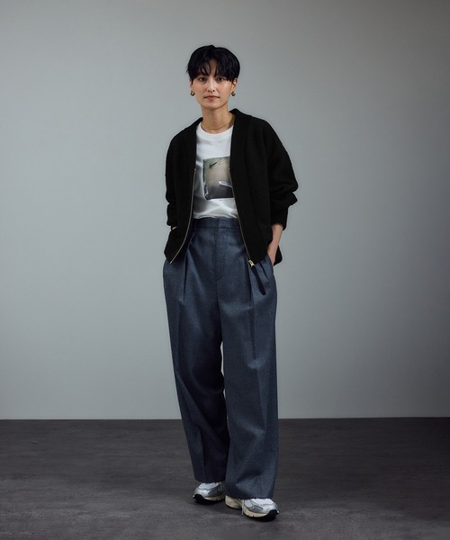 SALON adam et rope'(サロン アダム エ ロペ)の「【WEB限定】イタリアンエアリーブルゾン(ブルゾン・レディース・ライトグレー/ブラック/グレー・FREE)」の4枚目の写真