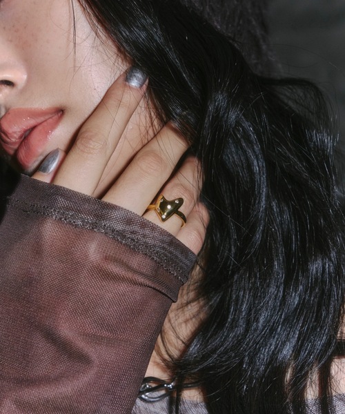 DTYYPE(ドタイプ)の「ストーンハートリング(リング・レディース・ゴールド/シルバー・FREE)」の4枚目の写真