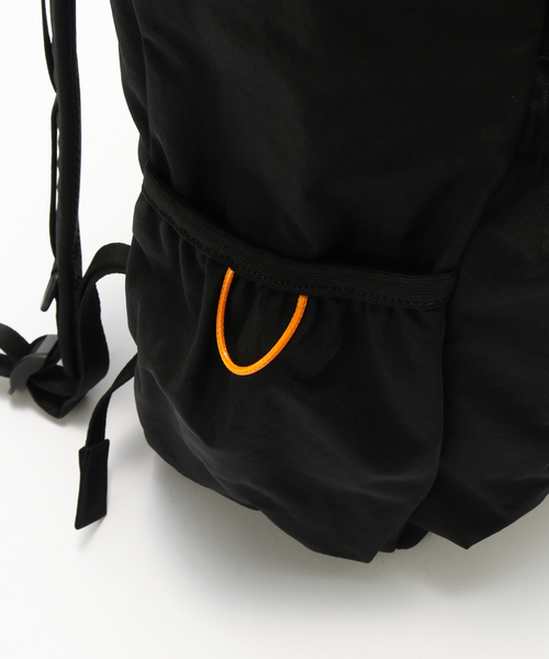 B.C STOCK(ベーセーストック)の「【RAWROW/ロウロー】STRING BACKPACK ep.2 750(バックパック/リュック・メンズ・チャコールグレー/カーキ/ブラック/イエロー/グリーン・FREE)」の11枚目の写真