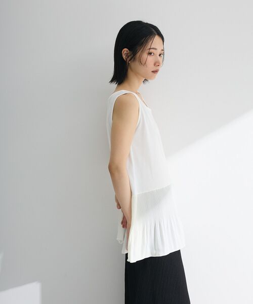Green　Parks（グリーンパークス）の「裾プリーツタンクトップ（タンクトップ・レディース・ホワイト・FREE）」の20枚目の写真