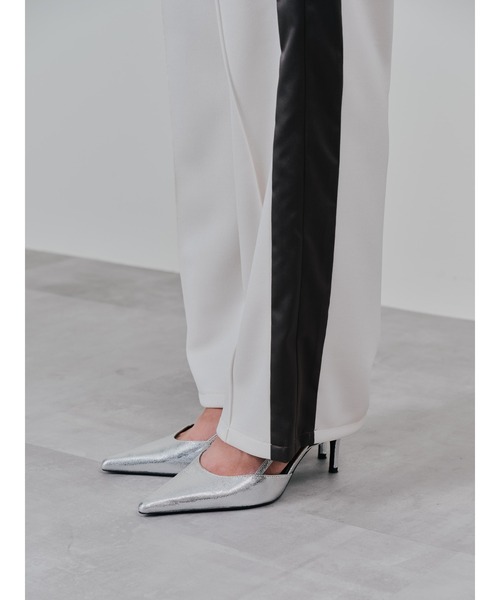 DOLLUPOOPS（ドールアップウップス）の「配色サイドライントラックパンツ（その他パンツ・レディース・カーキ/アイボリー/ネイビー・38）」の14枚目の写真