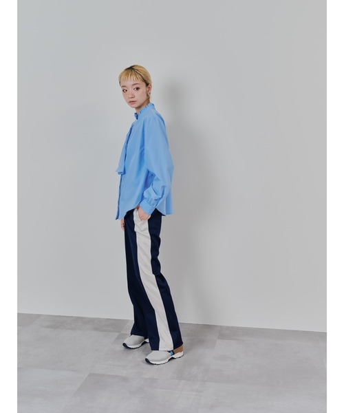 DOLLUPOOPS（ドールアップウップス）の「配色サイドライントラックパンツ（その他パンツ・レディース・カーキ/アイボリー/ネイビー・38）」の8枚目の写真