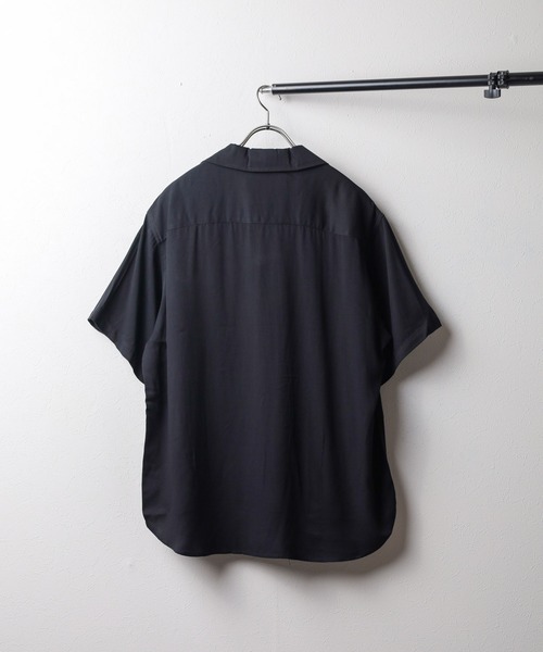 UNIVERSAL OVERALL(ユニバーサルオーバーオール)の「【72】【UNIVERSAL OVERALL】Opencollar Work Shirt(シャツ/ブラウス・レディース・モカ/ベージュ/ブラック・MEDIUM/LARGE)」の4枚目の写真