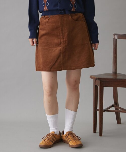 GEVACO(ゲバコ)の「【GEVACO】コーデュロイミニスカート(スカート・レディース・キャメル/アイボリー/ブラック・ONE SIZE)」の9枚目の写真