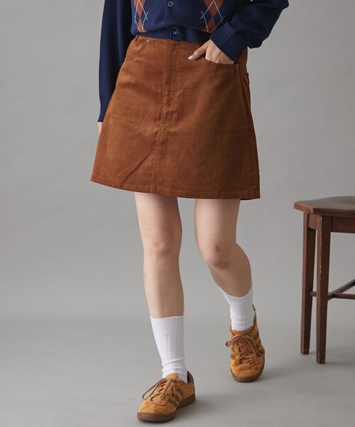GEVACO(ゲバコ)の「【GEVACO】コーデュロイミニスカート(スカート・レディース・キャメル/アイボリー/ブラック・ONE SIZE)」の10枚目の写真