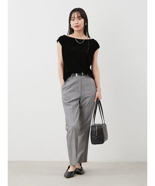 Mila Owen(ミラオーウェン)の「ボートネックフロッキーベロアプルオーバー(Tシャツ/カットソー・レディース・ブラック/ピンク/ベージュ・0/1)」の8枚目の写真