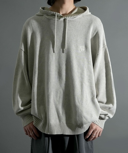 Starting Over（スターティングオーバー）の「ヴィンテージライク ピグメント加工 ワンポイント刺繍 プルオーバー コットン ニット パーカー フーディ―（パーカー・メンズ・ブラック/マスタード/ベージュ・L/M）」の2枚目の写真