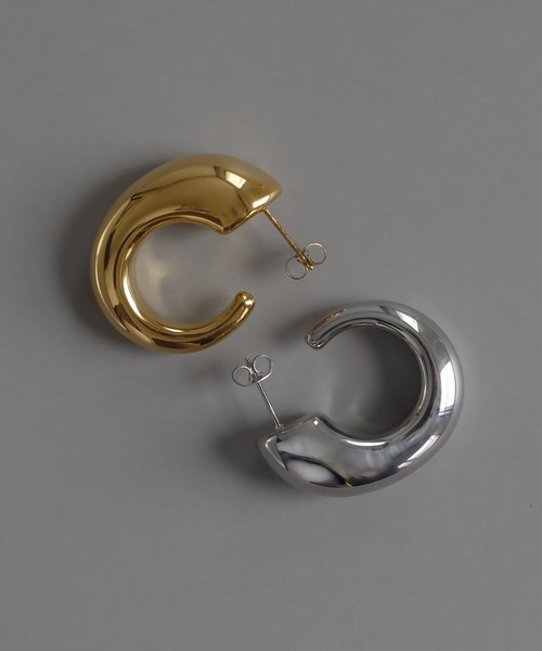 abaskdesign(アバスクデザイン)の「金属アレルギー対応 チャンキーオーバルピアス(ピアス(両耳用)・レディース・シルバー/ゴールド・FREE)」の16枚目の写真