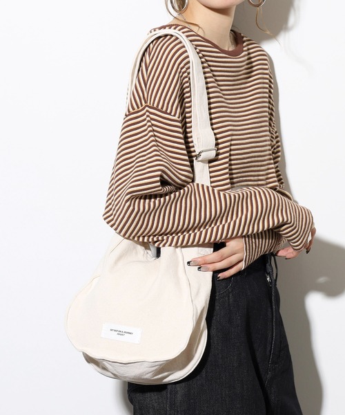 Jouet（ジョエット）の「JOUET　ラウンドネームミニショルダーバッグ（ショルダーバッグ・メンズ・ピンク/アイボリー/ブラック・FREE）」の19枚目の写真