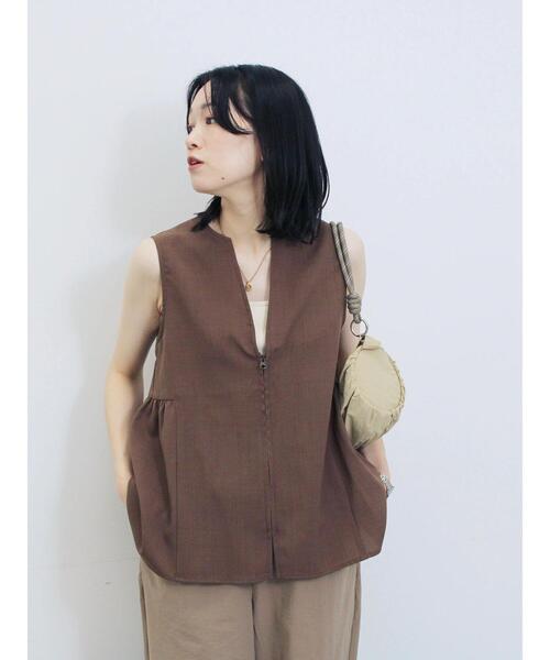 Samansa Mos2 blue（サマンサモスモスブルー）の「ジップベスト（シャツ/ブラウス・レディース・ブラウン/カーキ/ブラック・F）」の3枚目の写真