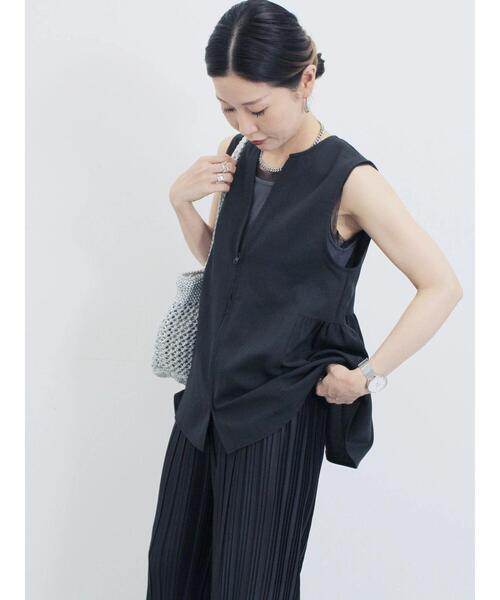 Samansa Mos2 blue（サマンサモスモスブルー）の「ジップベスト（シャツ/ブラウス・レディース・ブラウン/カーキ/ブラック・F）」の2枚目の写真