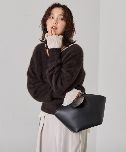 RIVE DROITE(リヴドロワ)の「【着映え◎】ヨウリュウラッフルブラウス(シャツ/ブラウス・レディース・アイボリー/ブラック・FREE)」の6枚目の写真