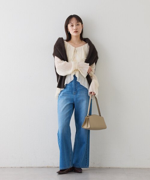 RIVE DROITE(リヴドロワ)の「【着映え◎】ヨウリュウラッフルブラウス(シャツ/ブラウス・レディース・アイボリー/ブラック・FREE)」の9枚目の写真