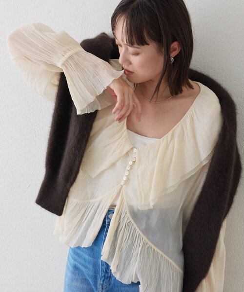 RIVE DROITE(リヴドロワ)の「【着映え◎】ヨウリュウラッフルブラウス(シャツ/ブラウス・レディース・アイボリー/ブラック・FREE)」の16枚目の写真