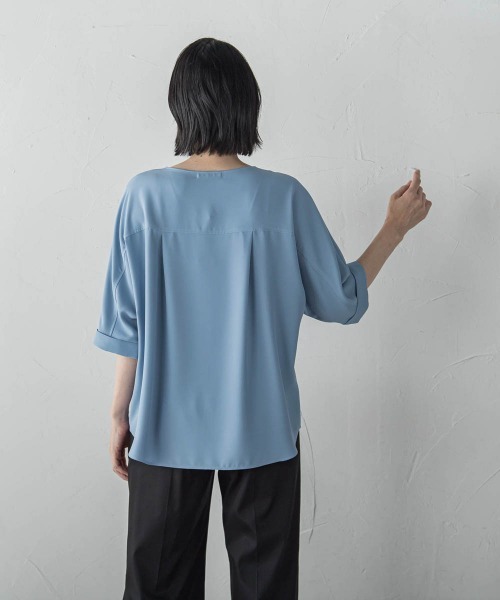 la.f…(ラエフ)の「バックサテンジョーゼットブラウス≪洗濯機で洗える≫(シャツ/ブラウス・レディース・ホワイト/ライトブルー/ブラック・9号)」の22枚目の写真