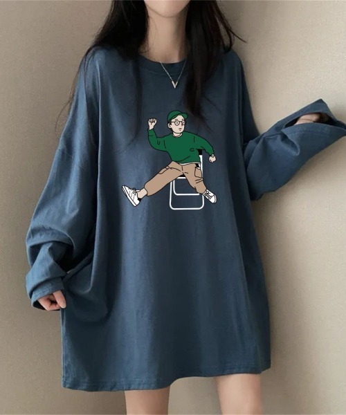 LETee(レティー)の「ルーズフィットカットソートップス(Tシャツ/カットソー・レディース・ブラック/ホワイト/ライトグレー/ネイビー・FREE)」の4枚目の写真