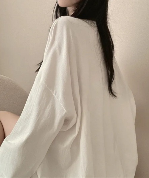 LETee(レティー)の「ルーズフィットカットソートップス(Tシャツ/カットソー・レディース・ブラック/ホワイト/ライトグレー/ネイビー・FREE)」の5枚目の写真