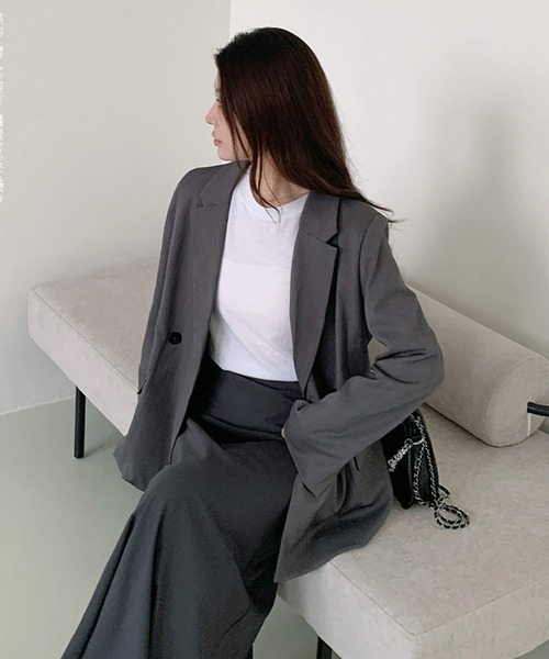 by LEGNA（バイレグナ）の「テーラードジャケット（テーラードジャケット・レディース・グレー/ブラック/グレイッシュベージュ・MEDIUM/LARGE）」の7枚目の写真