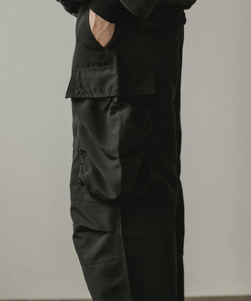ALL RUNS（オールランズ）の「Wide-Silhouette Cargo Pants / ワイドシルエット カーゴパンツ（カーゴパンツ・メンズ・ブラック・M/L）」の3枚目の写真