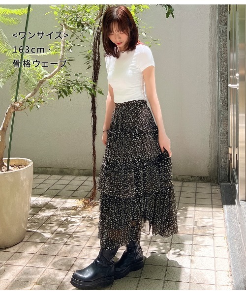 PEACH JOHN(ピーチジョン)の「小花柄ティアードスカート(スカート・レディース・アイボリー/ブラック・ONE SIZE)」の19枚目の写真
