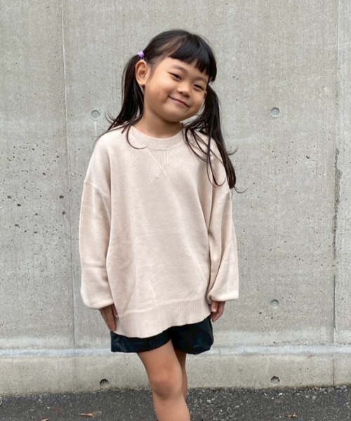 CIAOPANIC TYPY（チャオパニックティピー）の「【綿100％で洗える】【KIDS】(ジュニアサイズあり)スウェットライクニット（ニット/セーター・キッズ・ブルー/グリーン/ローズ/ブラック/チャコールグレー/ブラウン/ベージュ/レッド/オフホワイト/サックスブルー・SMALL/MEDIUM/LARGE/X-LARGE/XX-LARGE）」の15枚目の写真