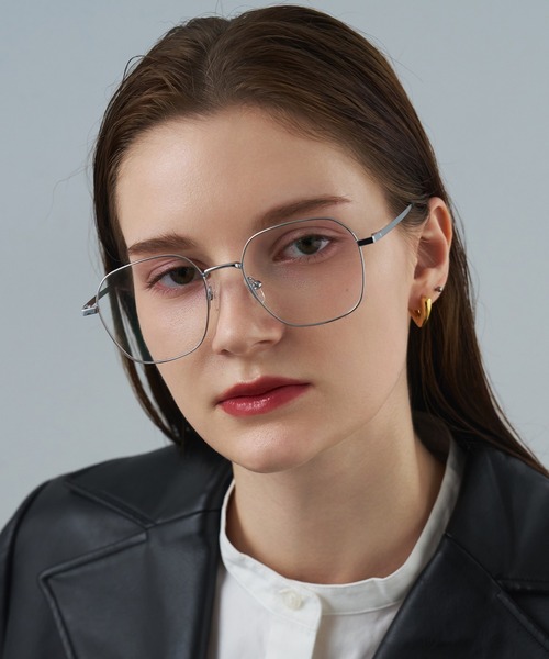 NUEF （ヌエフ）の「ウェリントン型｜クリアレンズ｜トレンド｜紫外線対策｜UVカット｜眼鏡｜NUEF｜（メガネ・レディース・ゴールド/シルバー・FREE）」の16枚目の写真