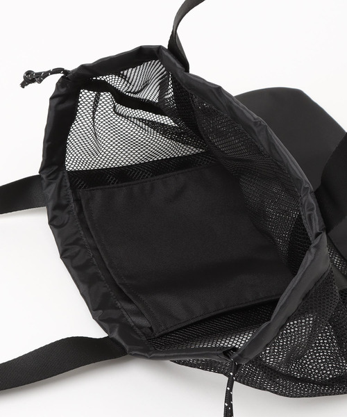 THE NORTH FACE(ザノースフェイス)の「THE NORTH FACE メンズ レディース WL MESH BAG メッシュ ポーチバッグ(ショルダーバッグ・レディース・ブラック・FREE)」の4枚目の写真