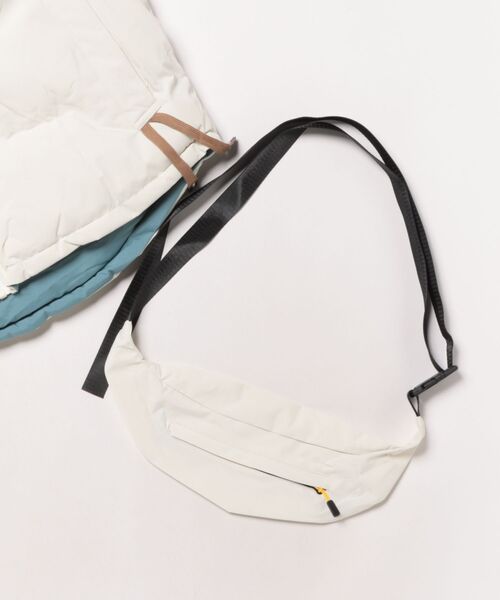 aimoha（アイモハ）の「バック付きリバーシブル中綿ベスト/Reversible padded vest with back (AW)（ダウンベスト・メンズ・ホワイト/ブラック/グリーン・XX-LARGE/X-LARGE/XXX-LARGE）」の10枚目の写真