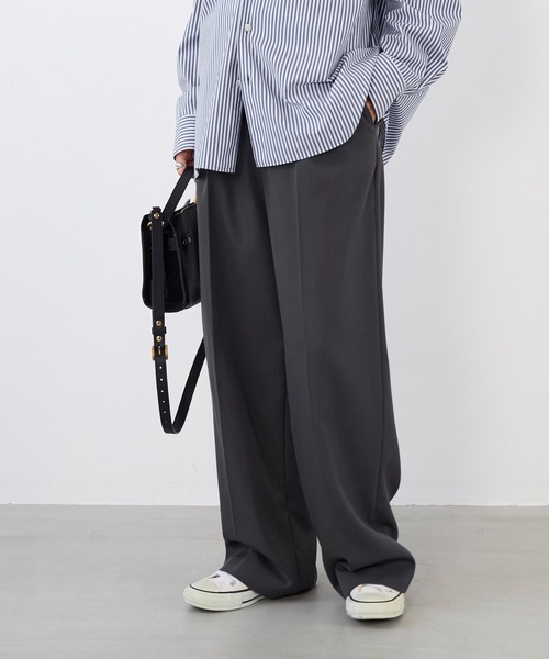 MICA&DEAL（マイカ＆ディール）の「梳毛タックパンツ〈2サイズ展開〉（その他パンツ・レディース・ブラウン/チャコールグレー/ストライプ・38/36）」の2枚目の写真