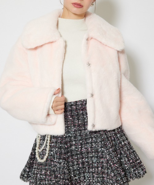 rienda（リエンダ）の「ショート丈ファージャケット　秋服　冬服（ダウンジャケット/コート・レディース・ピンク/ホワイト・MEDIUM/SMALL）」の20枚目の写真