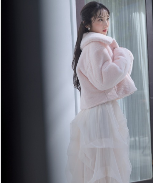 rienda（リエンダ）の「ショート丈ファージャケット　秋服　冬服（ダウンジャケット/コート・レディース・ピンク/ホワイト・MEDIUM/SMALL）」の18枚目の写真