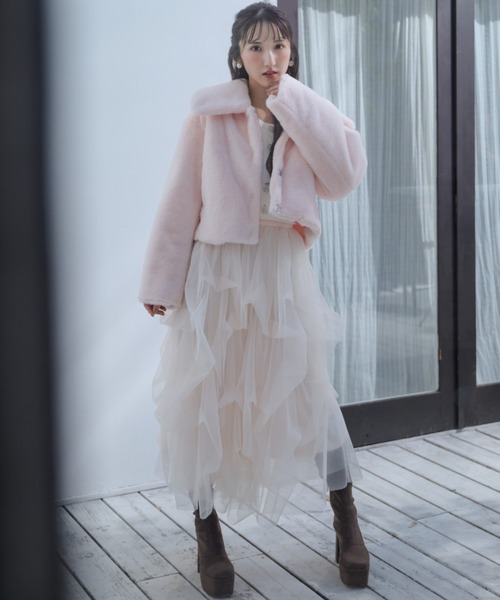 rienda（リエンダ）の「ショート丈ファージャケット　秋服　冬服（ダウンジャケット/コート・レディース・ピンク/ホワイト・MEDIUM/SMALL）」の19枚目の写真