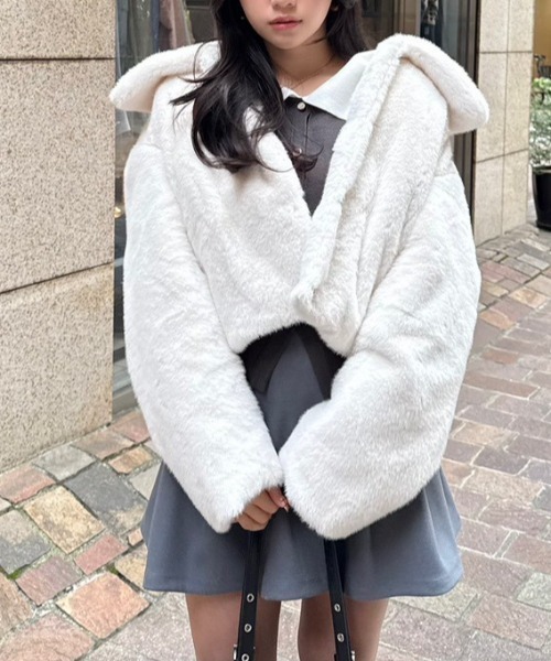 セール】ショート丈ファージャケット 秋服 冬服（ダウンジャケット