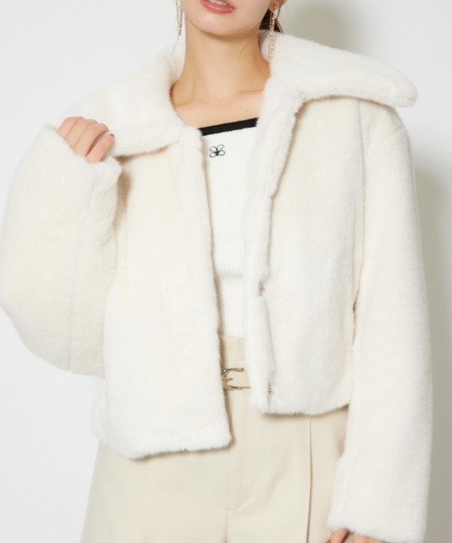 rienda（リエンダ）の「ショート丈ファージャケット　秋服　冬服（ダウンジャケット/コート・レディース・ピンク/ホワイト・MEDIUM/SMALL）」の21枚目の写真