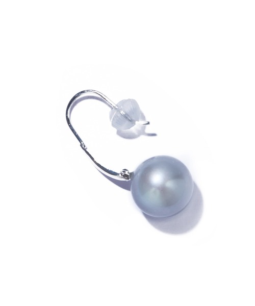 les bonbon(ルボンボン)の「【les bonbon】brume pearl hook pierce/ブリュム パール フック ピアス(ピアス(両耳用)・レディース・ホワイトゴールド・FREE)」の3枚目の写真