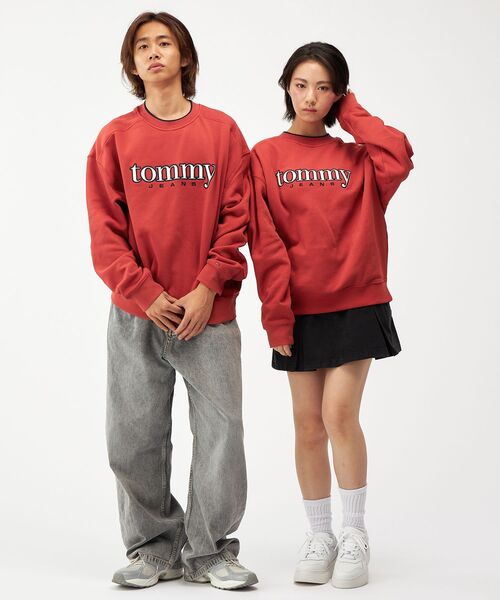 tommy jeans（トミー ジーンズ）の「【オンライン限定】90sテクスチャーグラフィッククルーネックトレーナー（スウェット・メンズ・ネイビー/レッド・X-LARGE/LARGE/MEDIUM/SMALL）」の3枚目の写真